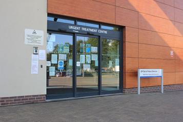 Picture of entrance to Peterborough Urgent Treatment Centre 